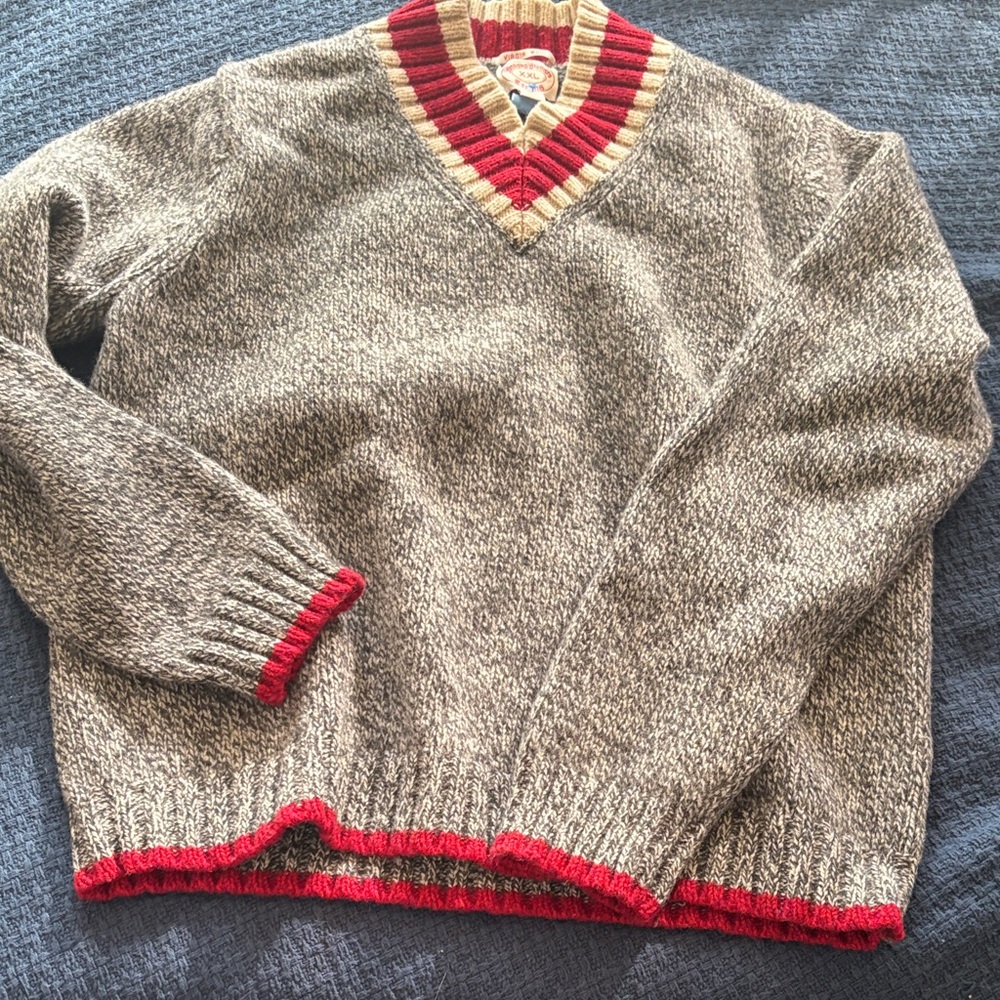 Brooks Brothers V-Neck Sweater in Gray and Red